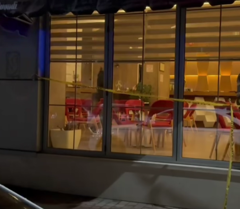 Të shtëna me armë në Fier, policia rrethon zonën pranë qendrës tregtare ETC