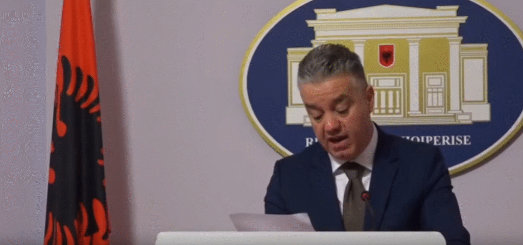 Bozdo: Mijëra fermerë të shkatërruar nga përmbytjet, shkak mosmirëmbajtja e kanaleve kulluese