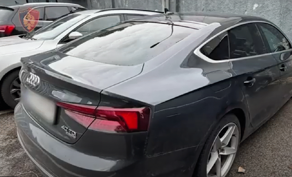 Dy persona shpallen në kërkim për trafikim automjetesh të vjedhura; sekuestrohen dy makina me vlerë 105 mijë euro