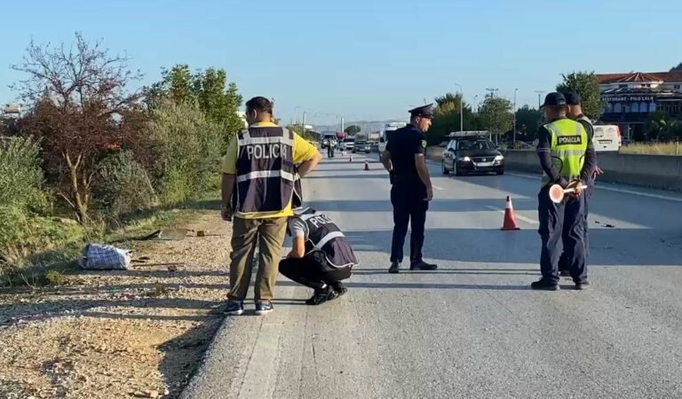 Aksidenti tragjik në Cërrik trondit komunitetin