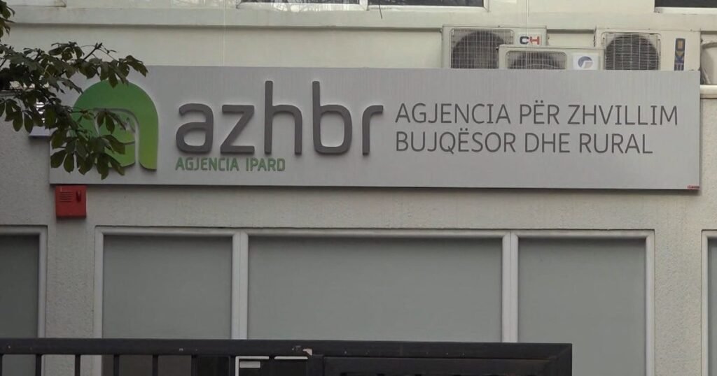 Skandal pezullohen 2 inspektorë të AZHBR dhe 6 veterinerë për falsifikim dokumentesh dhe përfitime të kundërligjshme