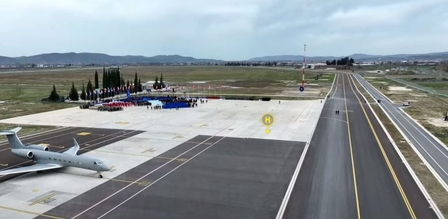 Investime të reja në bazën ajrore të Kuçovës, projekti përfshin rrjet elektrik, ndriçim dhe fibra optike
