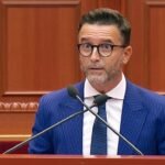 Erion Braçe kërkon përfshirjen e drejtuesve të Tatimeve dhe Doganave në kontrollin e pasurisë gjatë diskutimit të projektligjit për konfliktin e interesave