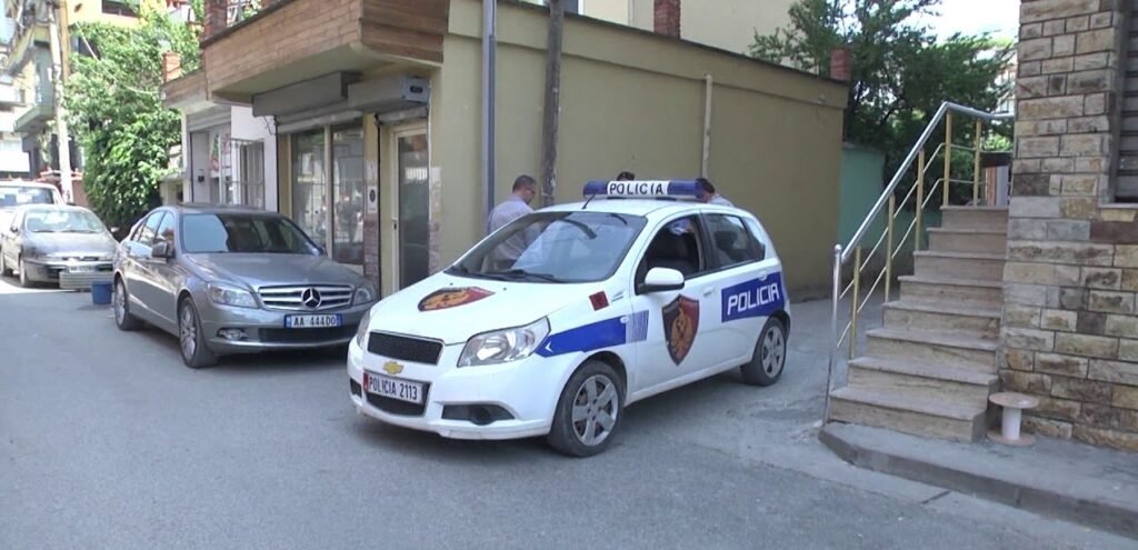 Gjirokastër gjendet i pajetë një 21 vjeçar dyshohet se i ka dhënë fund jetës