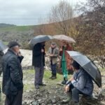 Banorët e Kolonjës protestojnë pas izolimit të mbi 10 fshatrave nga moti i keq