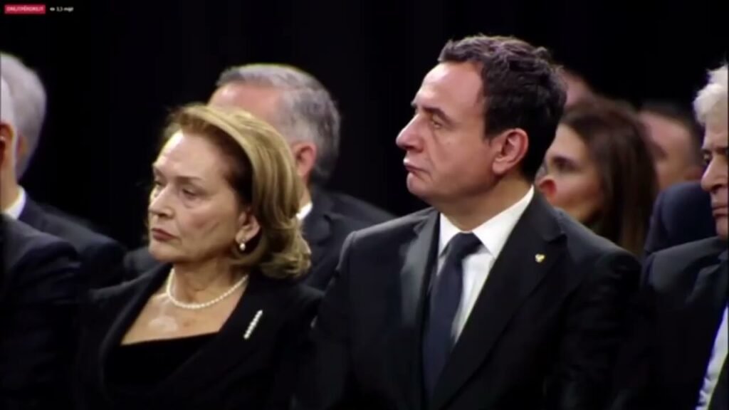 Mbahet funerali i Fatos Nanos, të pranishëm figura të njohura politike