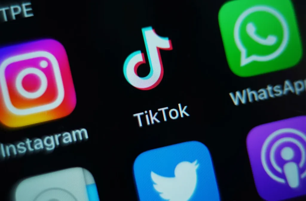 TikTok-u prezanton kontroll të ri për përmbajtjen e krijuar nga AI TikTok-u prezanton kontroll të ri për përmbajtjen e krijuar nga AI