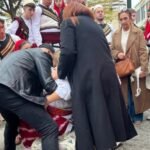 Vlora incidente gjatë festimeve për Pavarësinë një grua bie pa ndjenja në mes të aktivitetit