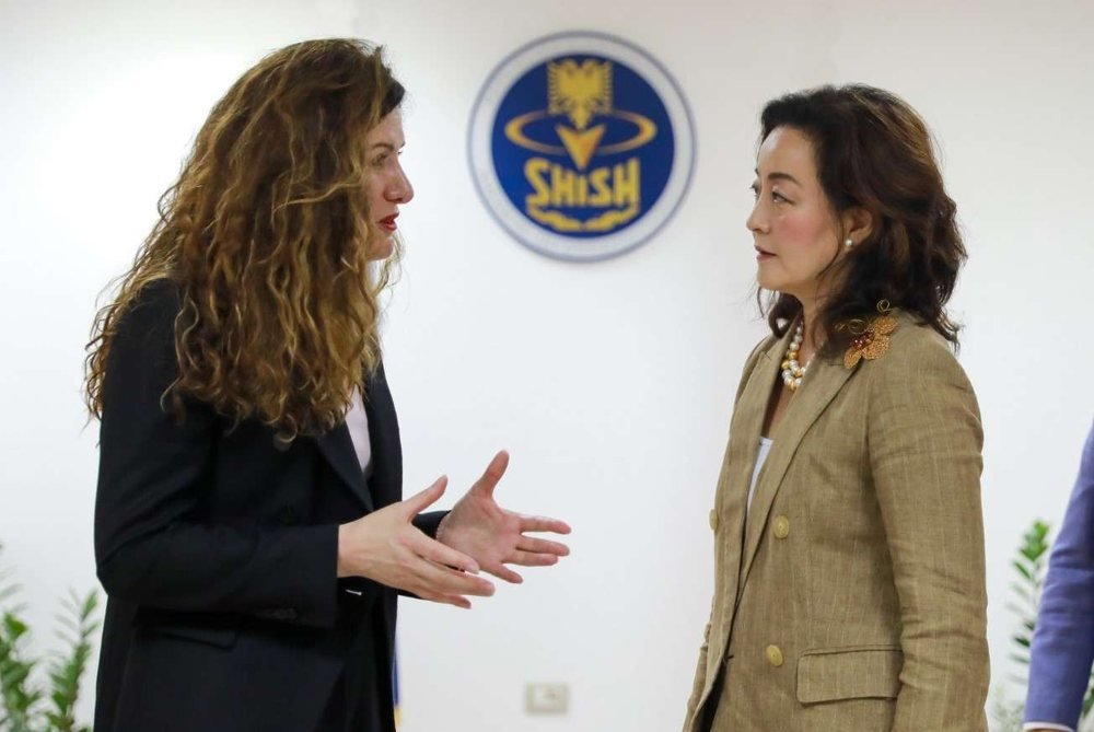 Drejtoresha e SHISH Vlora Hyseni në Bruksel, merr pjesë në takimin e inteligjencës së NATO-s