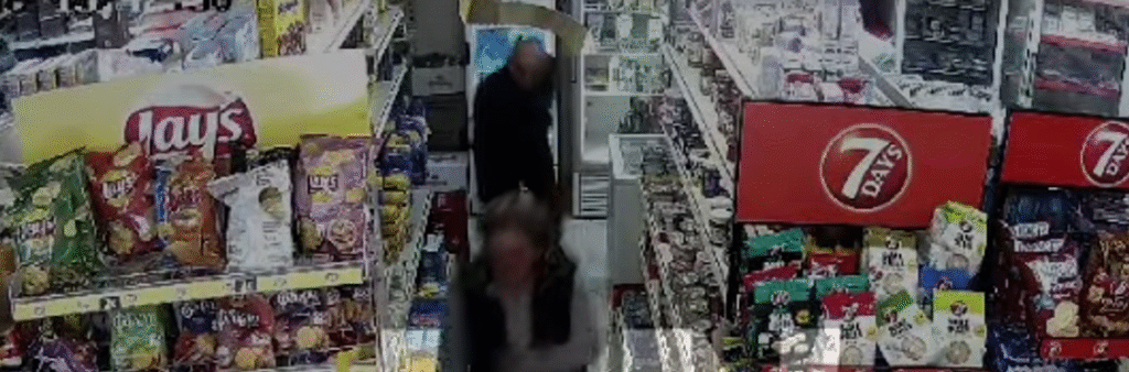 Ish-bashkëshorti sulmon me thikë 50-vjeçaren shqiptare në Greqi, gruaja humb pjesërisht shikimin Ish-bashkëshorti sulmon me thikë 50-vjeçaren shqiptare në Greqi, gruaja humb pjesërisht shikimin