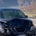 Përplasje e fortë në Bulqizë, dy persona plagosen dhe dërgohen në spital