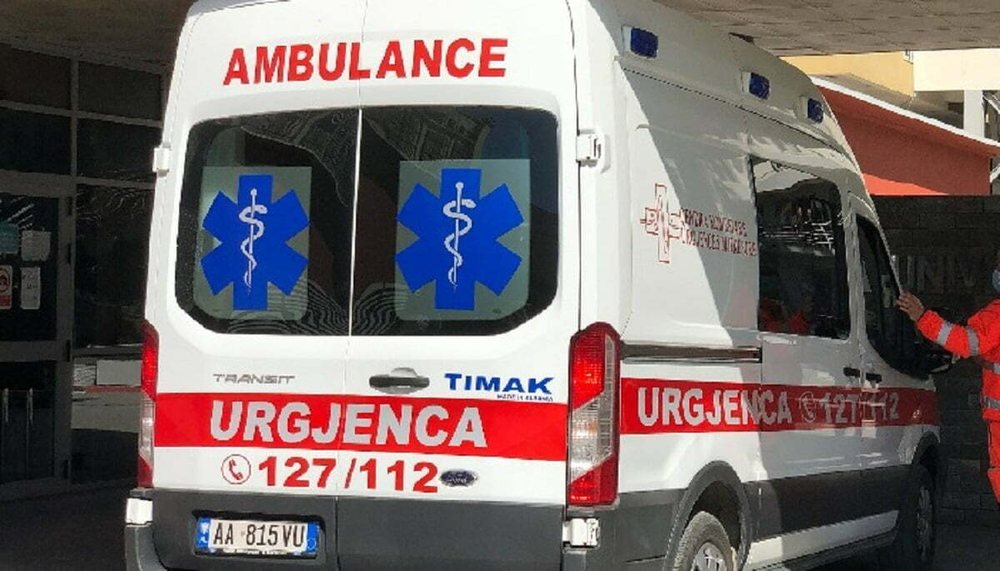 Sherr për parakalim në Berat, 37-vjeçari qëllohet me armë dhe dërgohet te Trauma në gjendje të rëndë