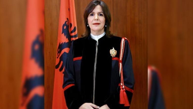 Fiona Papajorgji zgjidhet kryetare e Gjykatës Kushtetuese, pas përfundimit të mandatit të Holta Zaçajt Fiona Papajorgji zgjidhet kryetare e Gjykatës Kushtetuese, pas përfundimit të mandatit të Holta Zaçajt