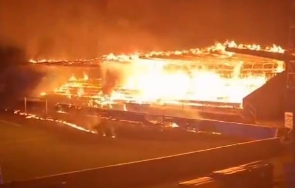 Rënia nga kategoria ndez kaosin, tifozët i vënë flakën stadiumit të FC Haka Rënia nga kategoria ndez kaosin, tifozët i vënë flakën stadiumit të FC Haka