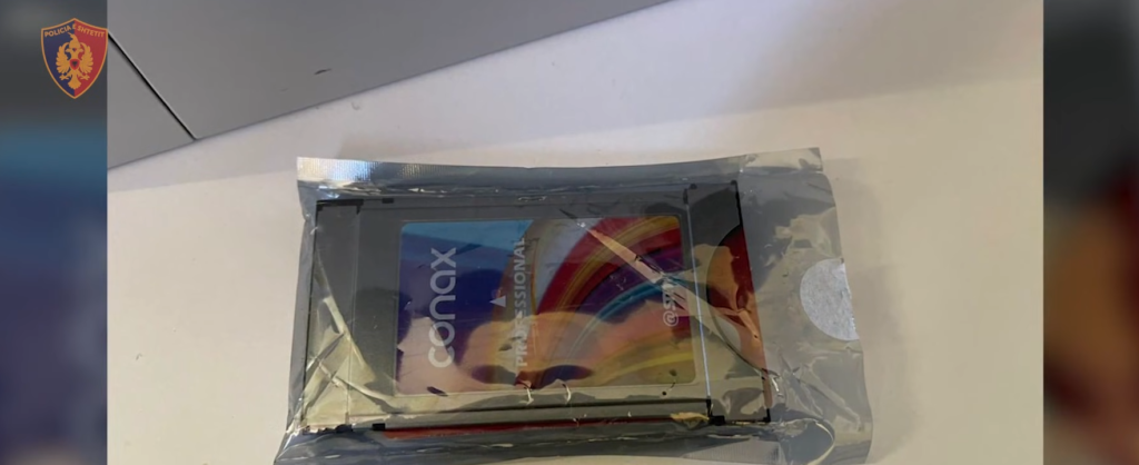 Aksion kundër dekoderëve piratë IPTV, kontrolle dhe ndjekje penale për mashtrim dhe shkelje të të drejtave të autorit