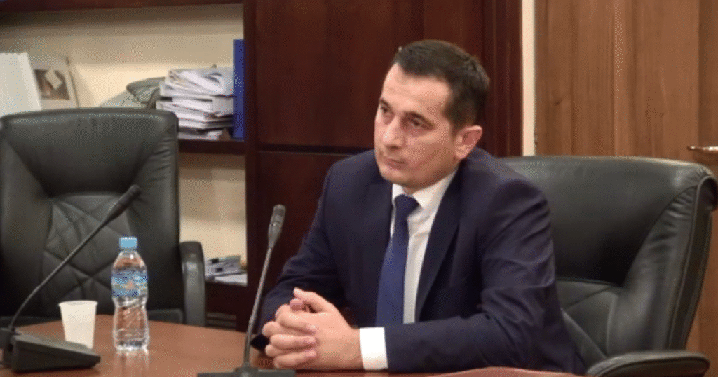 SHBA uron drejtuesin e ri të SPAK dhe vlerëson Altin Dumanin për punën e tij SHBA uron drejtuesin e ri të SPAK dhe vlerëson Altin Dumanin për punën e tij