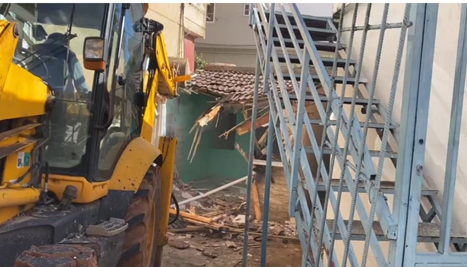 Vijon aksioni i shembjeve në Sarandë, nis faza e dytë e lirimit të hapësirave publike