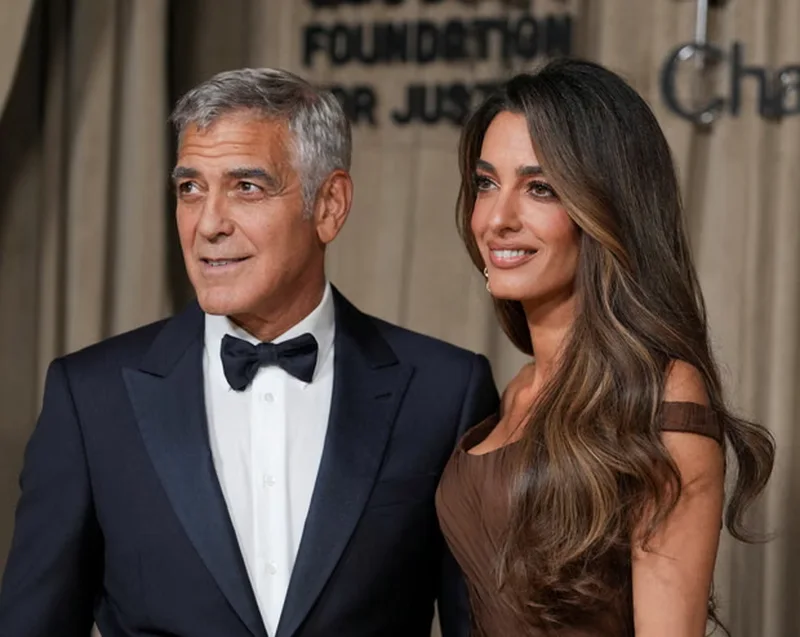 Trump “thumbon” Clooney-n për pasaportën franceze, aktori i kthen me batutë: “E nisim në nëntor”