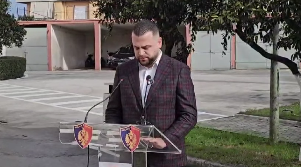 Fjala përshëndetëse e deputetit të Lushnjës, z. Elton Korreshi, në 113-vjetorin e Policisë së Shtetit, zhvilluar sot në Komisariatin e Lushnjës !