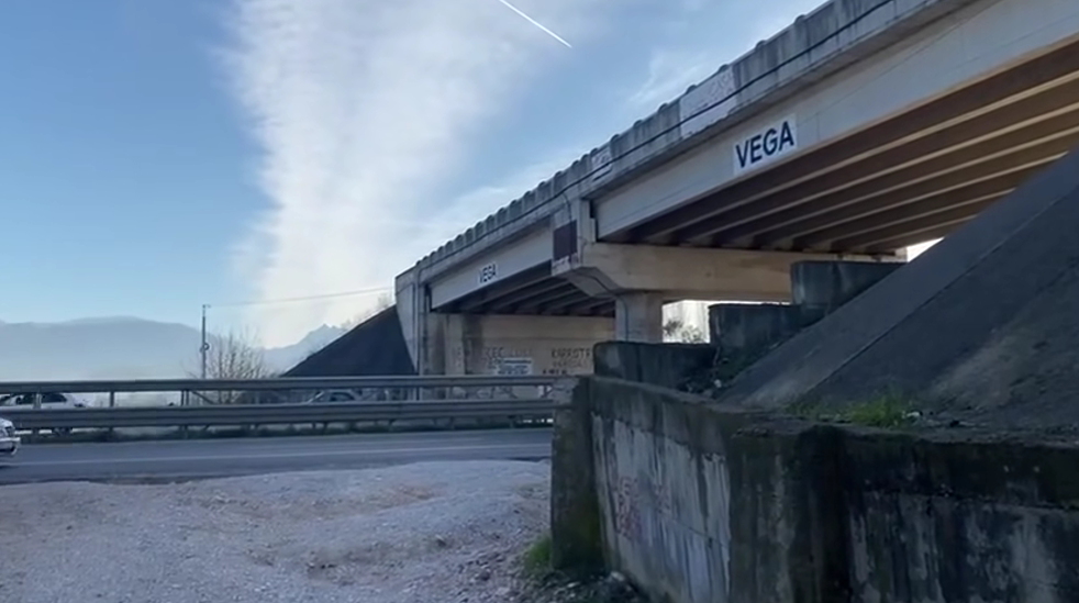 Konflikt mes drejtuesve të mjeteve përfundon me vdekje në aksin Mamurras–Fushë Krujë, arrestohet 28-vjeçari Konflikt mes drejtuesve të mjeteve përfundon me vdekje në aksin Mamurras–Fushë Krujë, arrestohet 28-vjeçari