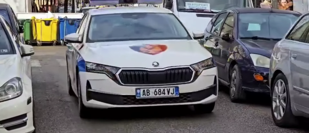 Ngjarje e rëndë në Durrës, babai godet me thikë vajzën dhe plagos një person tjetër