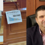 Endri Jaupaj vendos posterin “Jep dorëheqjen, Fieri i fundit” në sallën e këshillit