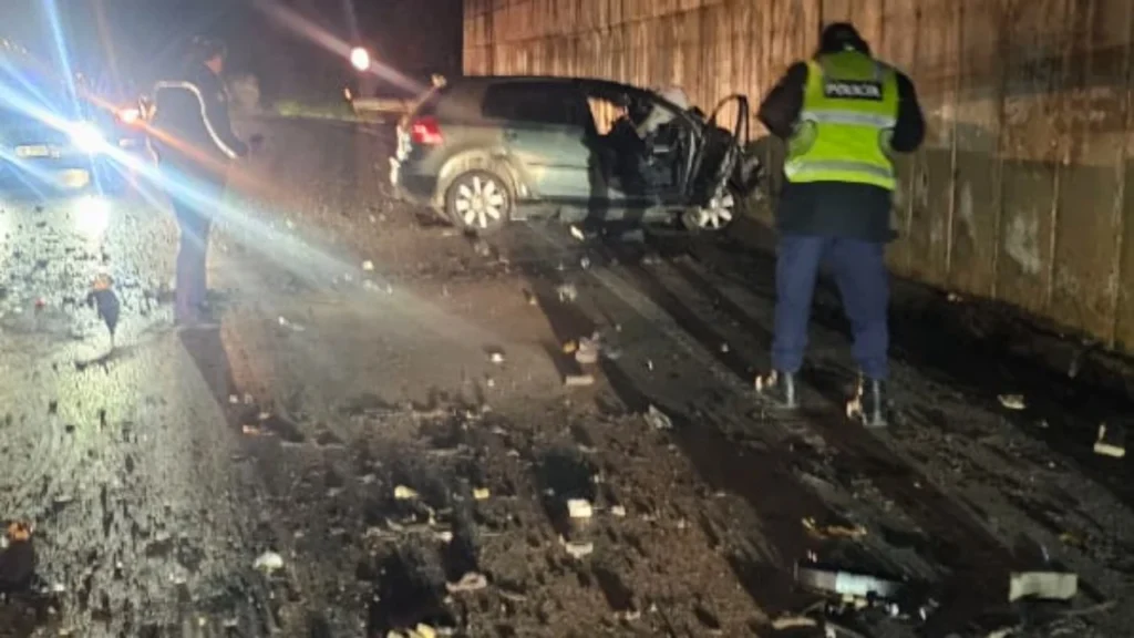 Aksident fatal në aksin Gjirokastër–Tepelenë, humbin jetën tre të rinj Aksident fatal në aksin Gjirokastër–Tepelenë, humbin jetën tre të rinj