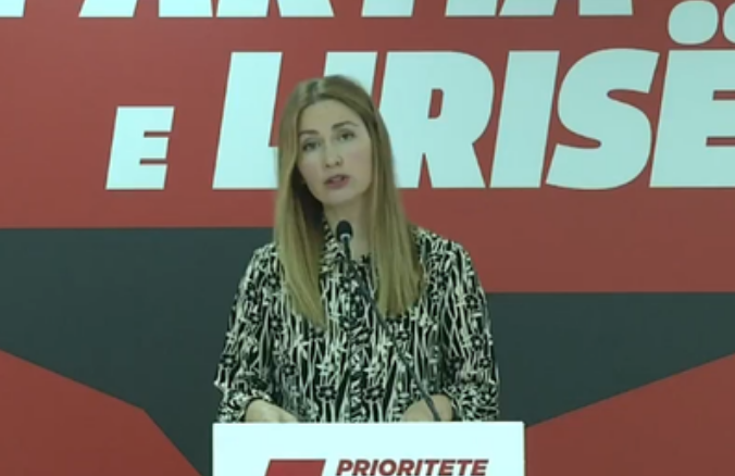 Deputetja e Partisë së Lirisë në Qarkun e Fierit, Znj. Brunilda Haxhiu, ka deklaruar se Fieri shndërrohet në qendër propagande vetëm në kohë zgjedhjesh, ndërsa gjatë qeverisjes socialiste lihet në harresë të plotë.