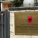 Urdhër për zhvendosjen e dosjeve nga Kadastra e Vlorës, punonjësit kundërshtojnë vendimin