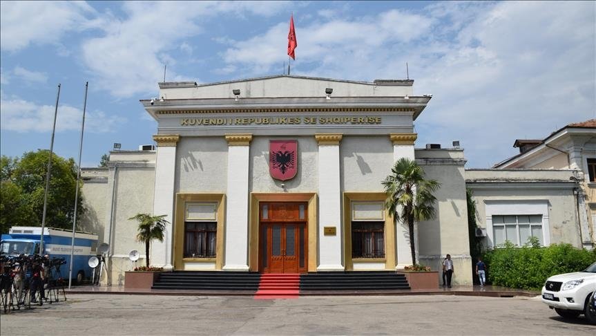 Kuvendi parashikon krijimin e një kanali televiziv institucional me investim 500 mijë euro në vitin 2026