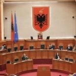Shqipëria hedh bazat e ligjit për lobimin duke kufizuar takimet informale dhe duke vendosur ndalesa për ish-zyrtarët