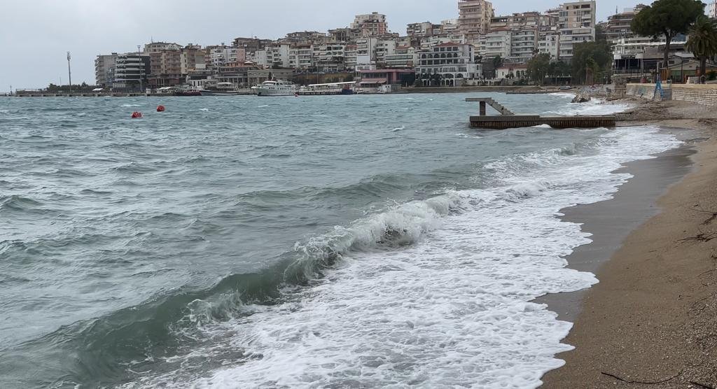 Temperaturat e ulëta shtojnë rastet me probleme respiratore në Sarandë