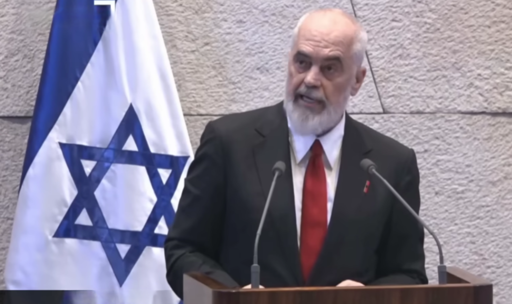 “Nëse Mossad-i nuk ju ka informuar, po më dridhen gjunjët”, Rama i drejtohet Netanyahut në parlament “Nëse Mossad-i nuk ju ka informuar, po më dridhen gjunjët”, Rama i drejtohet Netanyahut në parlament