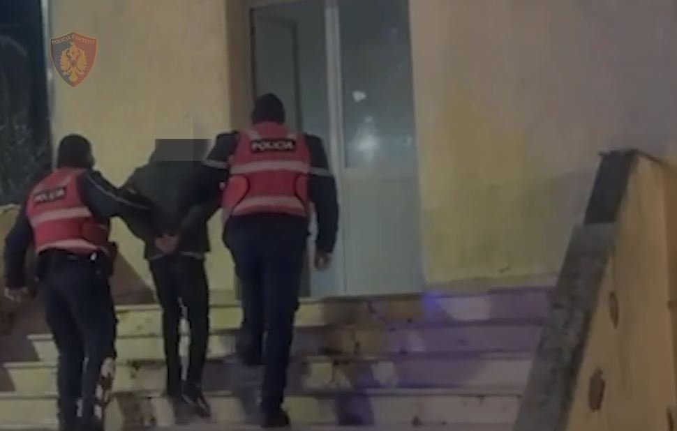 Shitje kanabi  në Tropojë, dy 22-vjeçarë kapen në flagrancë me 5 kilogramë drogë