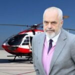 Juglindja prej ditësh e izoluar! Shembet edhe rruga provizore, Edi Rama shkon me helikopter në Korçë