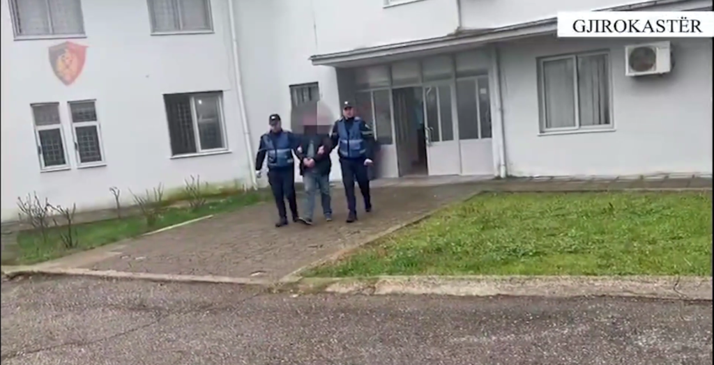 Operacioni “Autenticiteti” në jug të vendit, tre të arrestuar për dokumente të falsifikuara