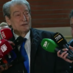 Berisha pas mbylljes së protestës: “Banditë me uniformë u vërsulën si bisha ndaj qytetarëve”