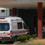 Berat, 50-vjeçari humb jetën pasi bie nga skela gjatë rikonstruksionit të çatisë