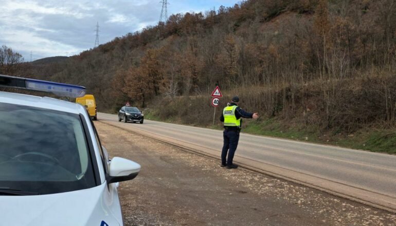 Bllokim i përkohshëm i aksit Librazhd–Korçë gjatë natës, shkak punimet në Dragostunjë