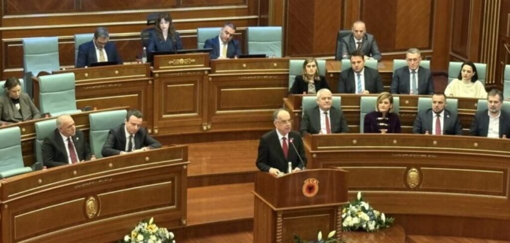 Begaj nga Kuvendi i Kosovës: Akuza të montuara ndaj ish-krerëve të UÇK-së, historia nuk shkruhet pa ta Begaj nga Kuvendi i Kosovës: Akuza të montuara ndaj ish-krerëve të UÇK-së, historia nuk shkruhet pa ta