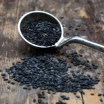 Fara susami me aflatoksinë në tregun shqiptar, AKU bllokon produktin dhe u bën thirrje qytetarëve ta kthejnë