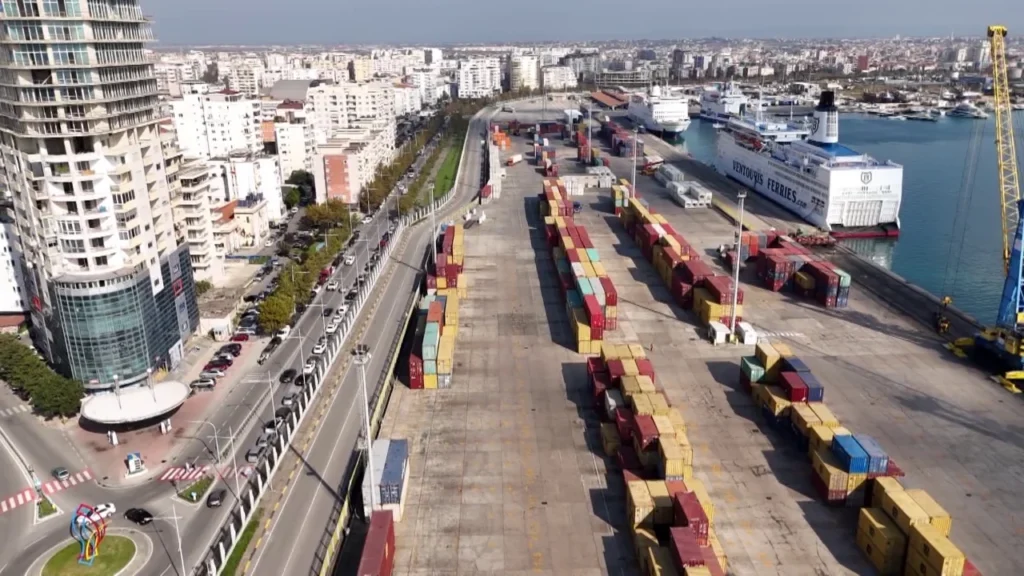 Vetëm 1 në 3 produkte në treg është vendas, ekspertët paralajmërojnë për çmime të fryra Vetëm 1 në 3 produkte në treg është vendas, ekspertët paralajmërojnë për çmime të fryra