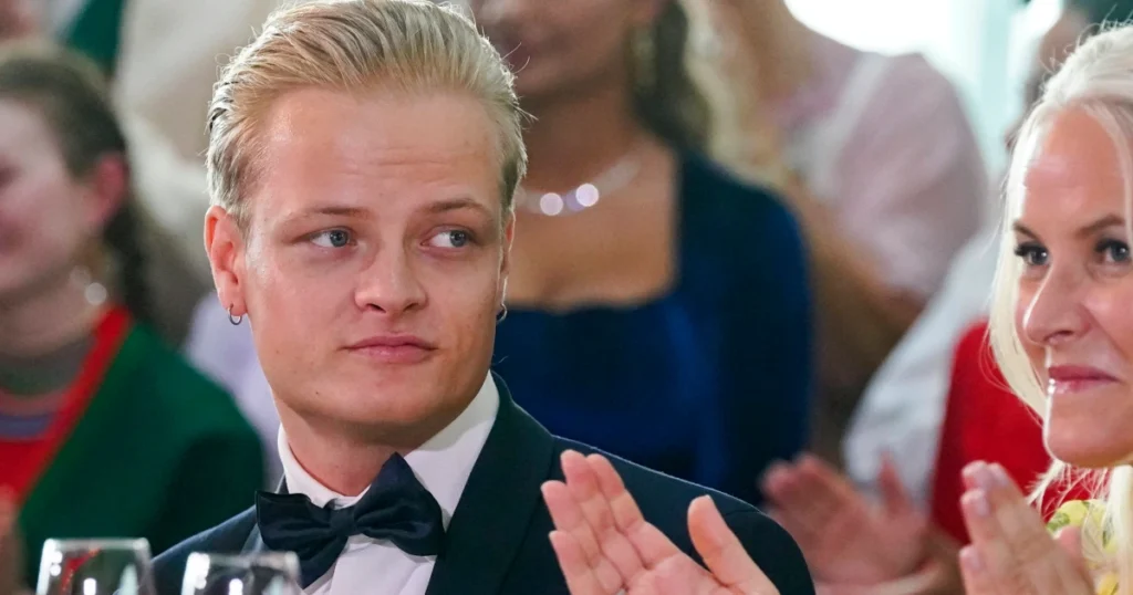 Mes akuzave për përdhunim dhe presionit publik, djali i princeshës së Norvegjisë rrëfen jetën e tij në gjykatë