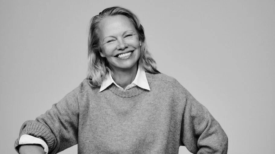 Pamela Anderson: Nuk dua lidhje të re, jam mirë vetëm