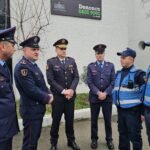 Ermal Çeku dhe Eduart Saliko, këta janë dy efektivët që arrestuan grabitësin e armatosur