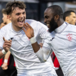 Partizani përmbys Flamurtarin në Vlorë, Sidibe dopietë dhe Qirko hero me penallti të pritur