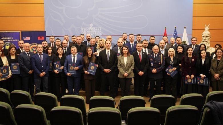 Zyrtari amerikan i antikrimit në Tiranë, takime me SPAK dhe krerët e shtetit