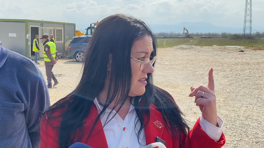 TEC-i i Roskovecit hyn në fazën e ndërtimit, ndërsa përplasja ligjore dhe mjedisore thellohet