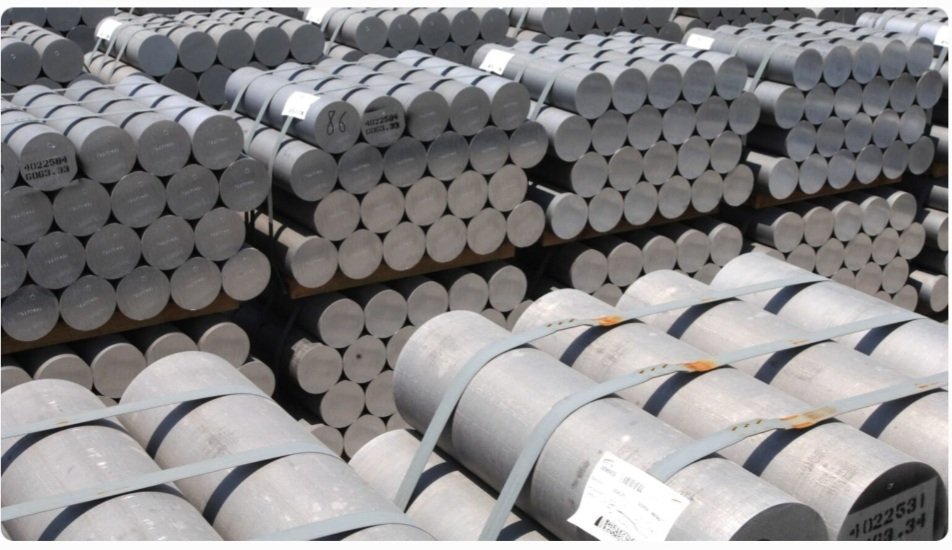 Sulm iranian ndaj fabrikës së aluminit në Bahrein, thellohet kriza rajonale