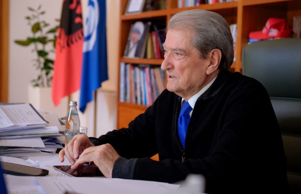 “Rama ka vetëm një rrugë, dorëheqjen”! Berisha njofton protestën e radhës: Më 17 prill e gjithë Shqipëria në Tiranë 